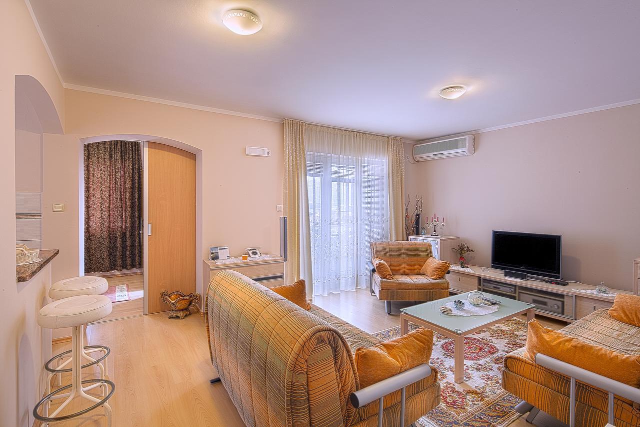 بودفا Apartmani Zeljko Vujovic المظهر الخارجي الصورة
